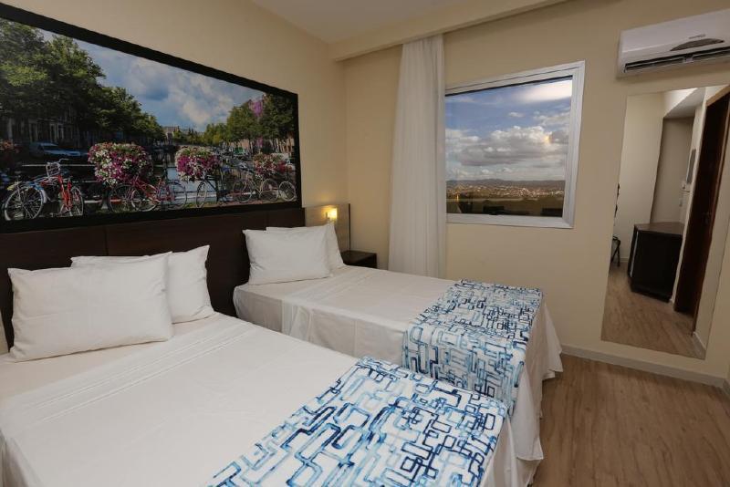 Amsterdam Hotel Montes Claros
