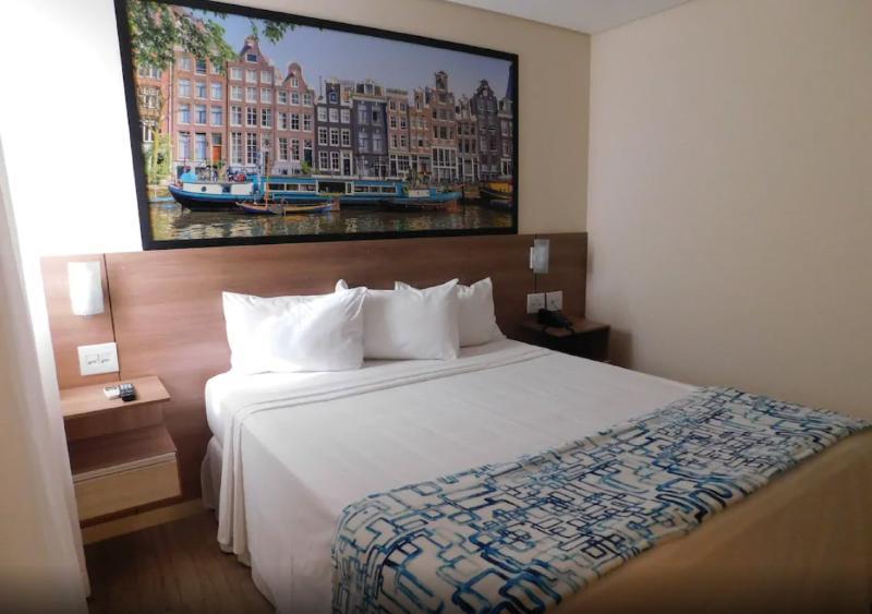 Amsterdam 4*