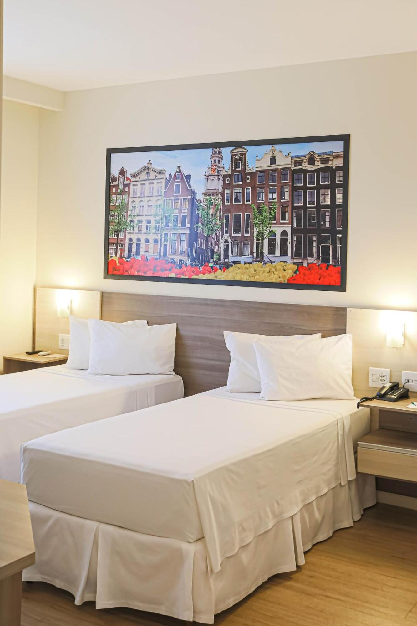 Amsterdam Hotel