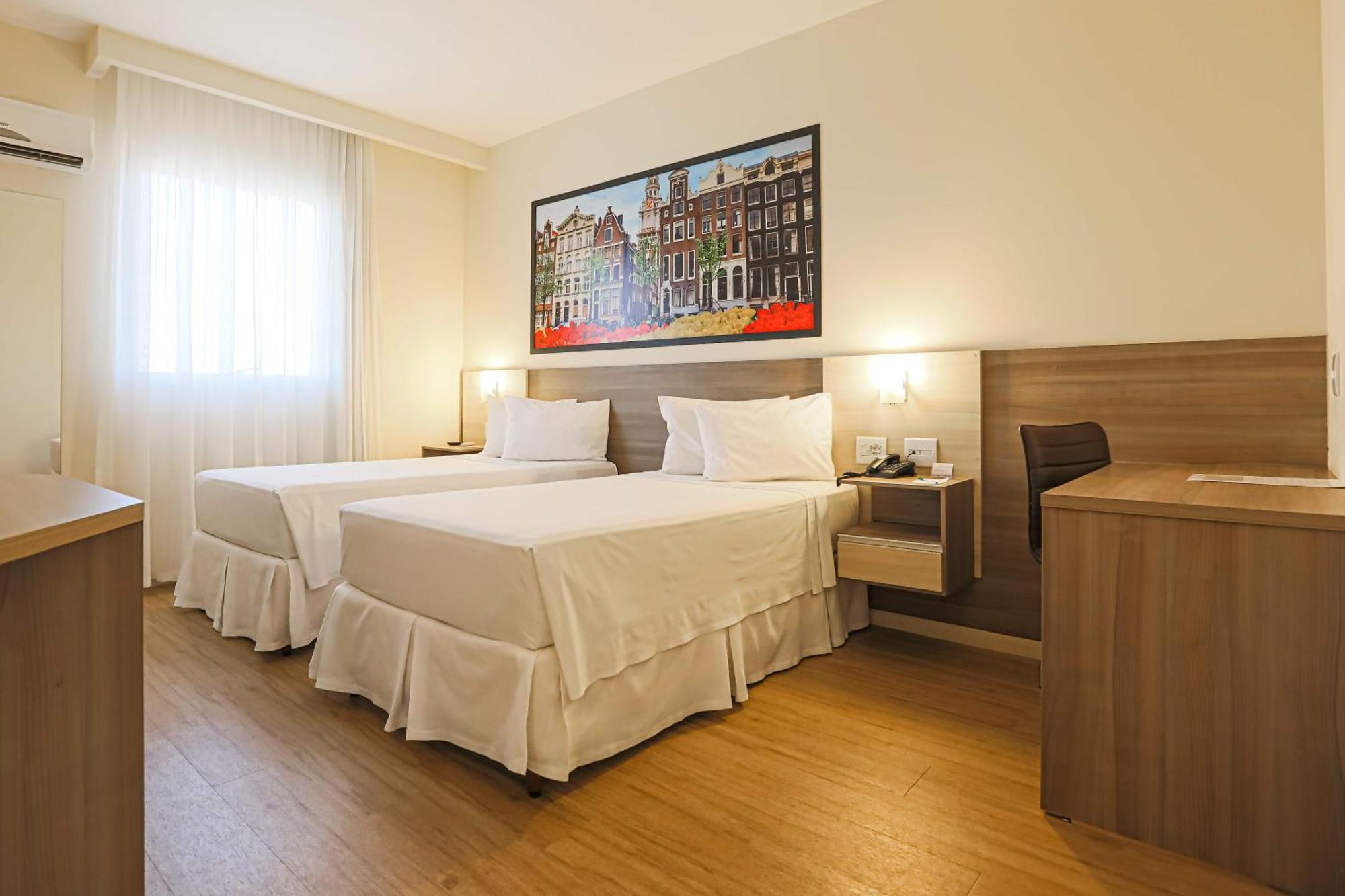 Amsterdam Hotel 4*