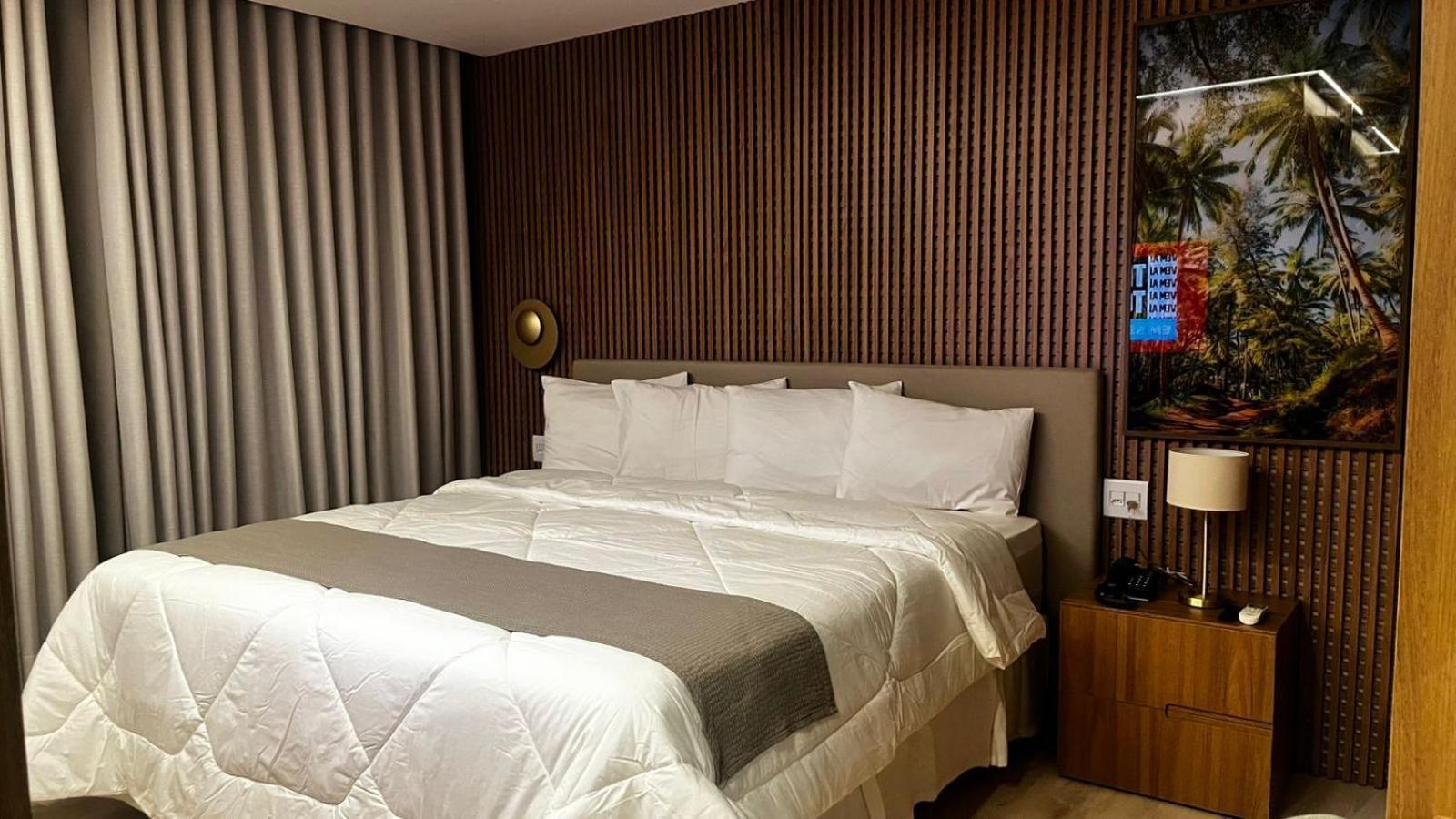 Amsterdam Hotel 4*